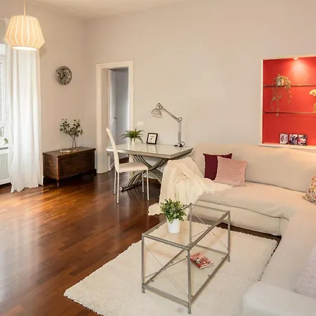 Apartment 8 Rome